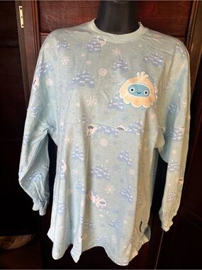 Walt DisneyWorld Light Blue Crewneck Pullover - snowman